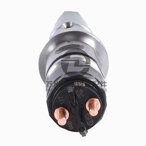 หัวฉีดน้ำมันเชื้อเพลิงคอมมอนเรลสำหรับเครื่องยนต์ดีเซล SAA4D1 หมายเลขอะไหล่ 6755 11 3100 0445120177 - Product Image 3