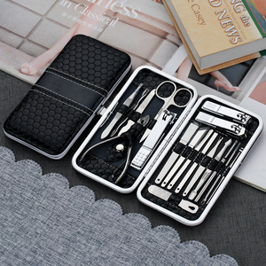 Juego de Manicura y Pedicura de Acero Inoxidable de 18 Piezas, Directo del Fabricante, Juego de Cortaúñas Premium - Product Image 1