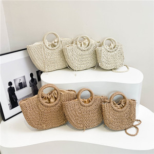 <span class=keywords><strong>Borsa</strong></span> a Mezzaluna in Stile Bohémien Intrecciata a Mano in Rattan con Chiusura a Coulisse per Donne, Ideale per Vacanze Estive in Spiaggia - Product Image 1