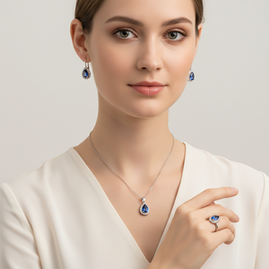 Set di Gioielli Classici in Argento 925 Placcato Rodio con Zirconi, Orecchini, Anello e Ciondolo Raffinati per Donna - Product Image 4