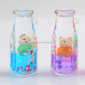 Llavero de moda con diseño de taza de té de burbujas Boba, llavero lindo personalizado con líquido de té de burbujas, regalo promocional - Product Image 4