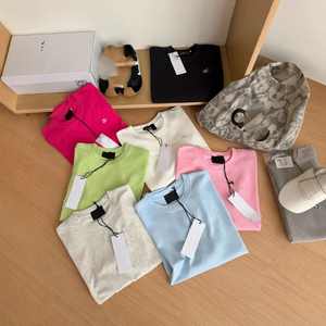 T-shirt casual da donna a maniche corte in cotone tinta unita con logo argento, vestibilità ampia, versione corretta, collezione Estate 2026 - Product Image 2