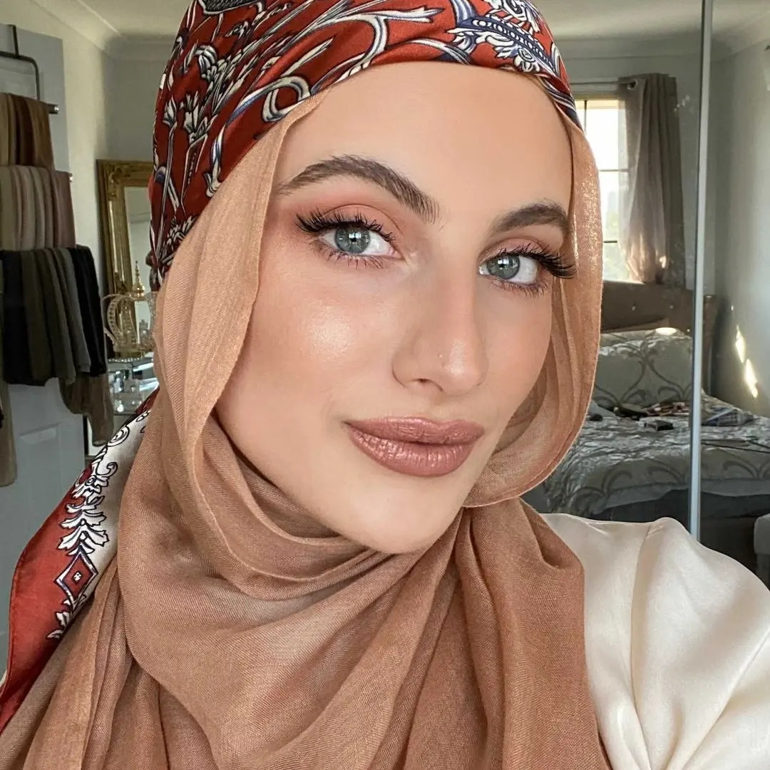Double Stitch Trim Vải Pha Trộn Viscose Tinh Tế Hijab Nhẹ Thoáng Khí Phụ Nữ Viscose Khăn Choàng Dễ Dàng.