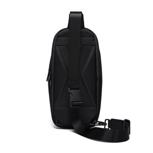 사용자 정의 로고 2.5L 볼륨 탄소 섬유 찾고 방수 주름 방지 폴리에스터 남성 여행 슬링 백 - Product Image 3