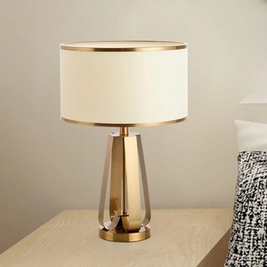 Lámpara de Mesa de Diseño Moderno y Sencillo para Decoración de Hoteles, Villas y Hogares, Lámpara de Noche de Lujo para Dormitorio - Product Image 1