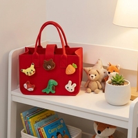 Sac fourre-tout en feutre réutilisable grande capacité avec fermeture à bouton-pression, motif poupée de dessin animé 3D, idéal pour cadeau de naissance ou de fête d'anniversaire pour bébé