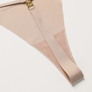 Tanga <span class=keywords><strong>de</strong></span> satén sin costuras <span class=keywords><strong>de</strong></span> talle bajo para <span class=keywords><strong>mujer</strong></span> - Product Image 4