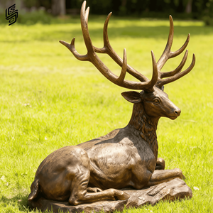 Maßgefertigte Hochwertige Simulierte Hirschstatuen Metall-Tierskulpturen Kupfer-Rentierfiguren für Außenbereich Hotel-Lobby Dekoration - Product Image 2