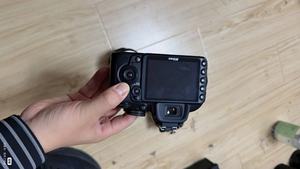 <span class=keywords><strong>Appareil</strong></span> <span class=keywords><strong>photo</strong></span> reflex numérique professionnel d'occasion Nikon <span class=keywords><strong>D3100</strong></span> d'origine avec batterie et chargeur de batterie - Product Image 2