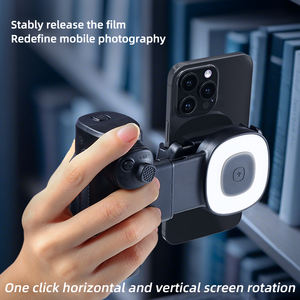 Pegangan Ponsel Selfie yang Dapat Diperpanjang dengan Lampu Tiga Warna dan Remote Nirkabel, Pegangan Shutter Magnetik untuk Smartphone untuk Vlog - Product Image 2
