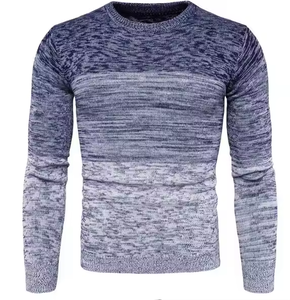 Pull en tricot doux pour homme, col roulé, motif rayé dégradé, tricot anti-boulochage en laine - Product Image 3