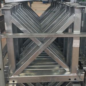 Structure en acier sur mesure pour régions extrêmement froides, entrepôt et serre résistantes aux charges de neige importantes avec cadre galvanisé robuste - Product Image 3