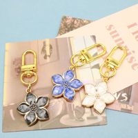 Sedefli Kiraz Çiçeği Anahtarlık, 25x27mm, Parlak Emaye Altın Tonlu Çiçek Çanta Süsü Hediyelik, 5 Renk
