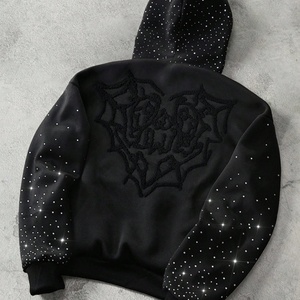 Sudadera con capucha extragrande y bolsillos, estilo streetwear de invierno, personalizada, vintage, con lavado ácido, negra, con gráfico bordado y estampado, corte holgado y corto para hombre - Product Image 2