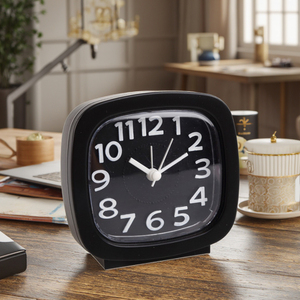 Horloge de table promotionnelle en plastique de 3 pouces Alarme de bureau <span class=keywords><strong>du</strong></span> <span class=keywords><strong>matin</strong></span> de forme carrée simple Couleur personnalisée Type de quartz Cadeau parfait - Product Image 1
