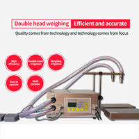 G62B Remplisseuse automatique de liquide à double tête pour le pesage quantitatif de bouteilles en plastique pour l'emballage en vrac