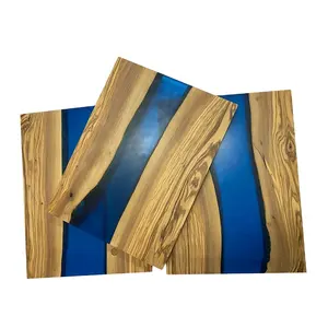 Planche à découper rectangulaire personnalisée en bois d'olive en résine époxy