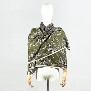 Coperta per scialle in pashmina con stampa invernale di design in maglia magritta double face in cashmere sciarpa in viscosa hijab per donna elegante poncho