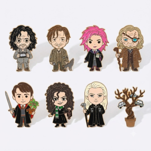 Fabricación de insignias de metal personalizadas con logo de dibujos animados de Harry, broche de etiqueta rígida y blanda, pin de solapa esmaltado para ropa con diseño de sombrero de anime de Harry Potter - Product Image 1