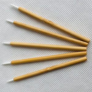 Aplicadores de Delineador de Ojos Desechables con Mango de Bambú Ecológico, Brochas de Delineador de Ojos de Pelo Sintético, Venta al por Mayor de Fábrica - Product Image 1