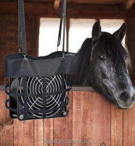 Support de ventilateur stable pour cheval à hauteur réglable avec support de sac en maille suspendu pour les soins des chevaux - Product Image 1