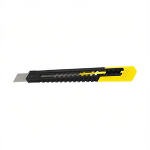 Cutter Sm9 Utility Knife With Retractable Blade For Precision Cutting Tasks - Product Image 2