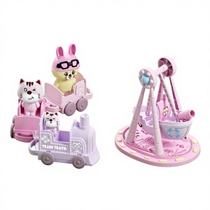 Ensemble <span class=keywords><strong>de</strong></span> jeu <span class=keywords><strong>de</strong></span> simulation Train <span class=keywords><strong>de</strong></span> parc d'attractions et Bateau <span class=keywords><strong>pirate</strong></span> (2 styles <span class=keywords><strong>de</strong></span> couleurs) Jouet éducatif en ABS écologique avec figurines Chat et Lapin - Product Image 1