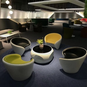 Conjunto de Mesa y Sillas de Negociación, Móvil, 4 Plazas, Diseño Moderno Minimalista para Recepción, Tienda, Área de Descanso, Sala - Product Image 3