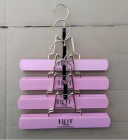 Vente en gros de cintres en bois personnalisés de haute qualité pour perruques et vêtements, robustes, pour présentation en salon, avec logo, antidérapants, pour extensions capillaires et usage domestique