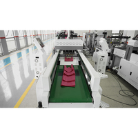 Machine à fabriquer des sacs non tissés à découpe en W ZXL-A700 avec moteur PLC et composants essentiels du moteur