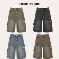 Shorts cargo en jean personnalisés, délavage vintage, ourlet brut, multi-poches, coupe ample, jorts, marque privée, logo personnalisé pour jeunes hommes urbains