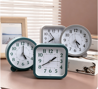 Jam Dekorasi Rumah Gaya Sederhana Jam Alarm Bisu Tanpa Suara Detik Berjalan Cepat untuk Pelajar Jam Meja Kamar Tidur Anak