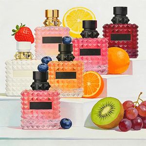 น้ำหอมแท้แบรนด์ดัง กลิ่นหอมติดทนนาน EDT/EDP/Intense/Elixir แบบสเปรย์ กลิ่นไม้หอมและผลไม้ จัดส่งด่วน 2-7 วัน พร้อมใบเสร็จ - Product Image 1