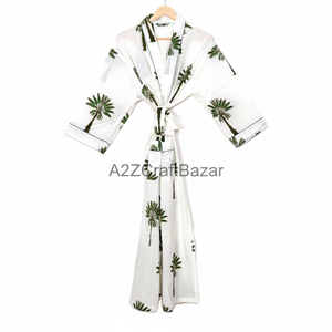 Beau kimono en coton à fleurs blanches Vêtements de nuit confortables pour femmes et vêtements de nuit thermiques Peignoir de printemps en gros avec logo sur le devant - Product Image 1