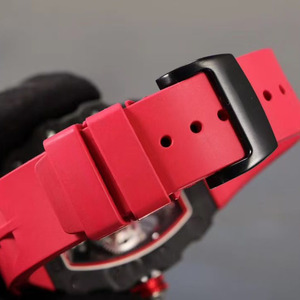 Montre de luxe pour homme, nouveau style sportif rouge, fabrication artisanale, tourbillon en fibre de carbone TPT, entièrement squelettée. - Product Image 5