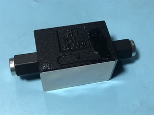 D1VP008CN90 NG06 CETOP 03 ชุดควบคุมทิศทางไฮดรอลิกแบบตรงสำหรับปั๊มเครื่องฉีดพลาสติก - Product Image 2