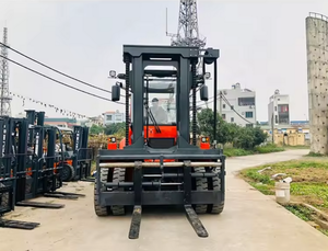 Carrello Elevatore Diesel CPCD135 da 13,5 Tonnellate con Motore Importato, Attrezzatura per Movimentazione Materiali Made in China - Product Image 3