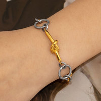 Bracelet minimaliste bicolore en acier inoxydable or et argent, classique, en or 18 carats, avec fermoir OT à nœud de corde, pour femme