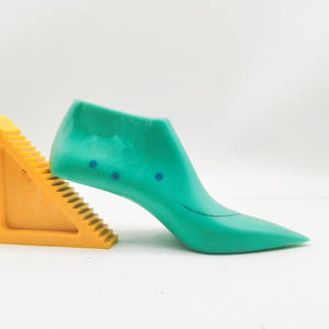 Herramienta de fabricación de zapatos diseñada específicamente para aplicaciones de fabricación de calzado y reparación de <span class=keywords><strong>botas</strong></span> - Product Image 2