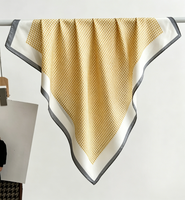 Écharpe carrée légère de luxe en soie de mûrier 100 % à imprimé pied-de-poule jaune, très vendue, pour femme