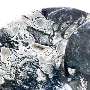 Artesanías de Cristal con Piedras Preciosas Naturales, Adornos de Ágata Musgosa Pulida con Tallados de Luna en Venta - Product Image 3