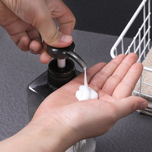 Vente en gros de lotion sérique <span class=keywords><strong>Nivea</strong></span> Cometic dans le distributeur à pompe bouteille sans air sous vide - Product Image 2