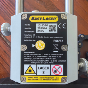 เครื่องมือจัดตำแหน่งเพลา EASY-LASER รุ่น XT330 สำหรับปรับเทียบระหว่างเครื่องจักรหมุน, มอเตอร์, ปั๊ม, และพัดลม ระบบเพลาทางทะเล - Product Image 1
