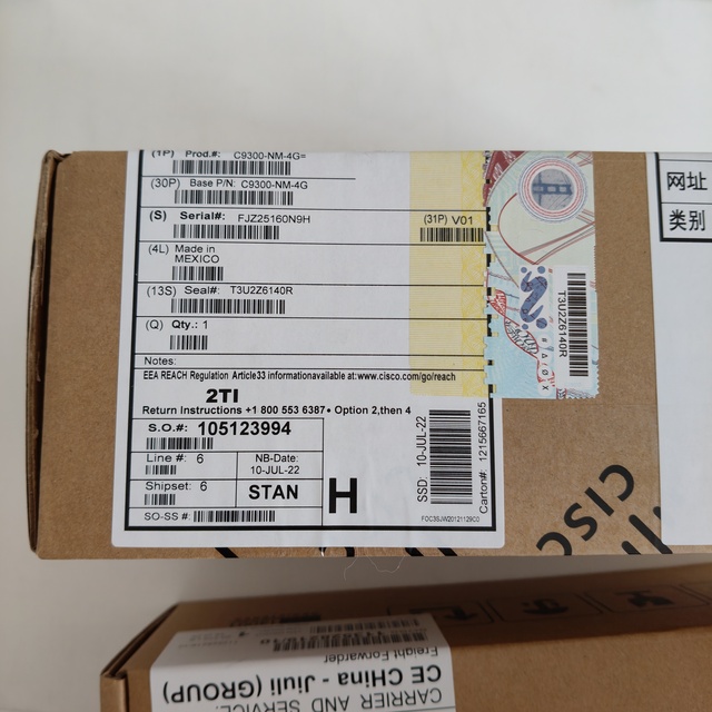 Original New C9300-NM-4G Series 48 Ports 10GBASE-T Ethernet Network Switch