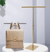 Support de présentoir rotatif pour porte-clés en métal doré poli en forme de T