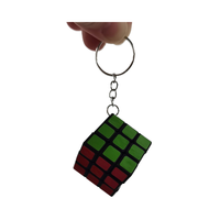 Jouets personnalisés OEM Mini Cube Magique 3x3x3 3cm Porte-clés en plastique promotionnel