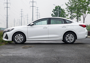 Nouvelle berline Changan Eado Plus 2026 à essence turbo, norme Euro VI, conduite à gauche, <span class=keywords><strong>automatique</strong></span>, intérieur sombre, caméra de recul - Product Image 4