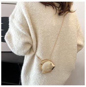 Sac à main de luxe en acrylique scintillant pour femme, mini sac poisson, pochette de soirée, sac de mariage, sac à chaîne de créateur doré, collection 2026 - Product Image 6
