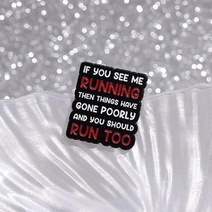 Broche geométrico negro humorístico "If You See <span class=keywords><strong>Me</strong></span> Running", manualidades de Metal divertidas para mejorar la ropa y los accesorios - Product Image 2