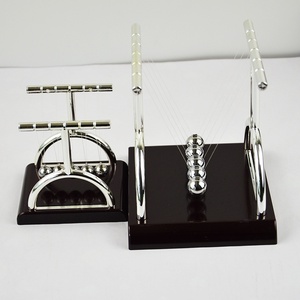 ลูกตุ้มโลหะรูปตัว T ของนิวตัน ฟิสิกส์ กลศาสตร์ ลูกปัดสมดุล การอนุรักษ์พลังงาน ความเฉื่อย วิทยาศาสตร์ การศึกษา ของตกแต่ง - Product Image 4